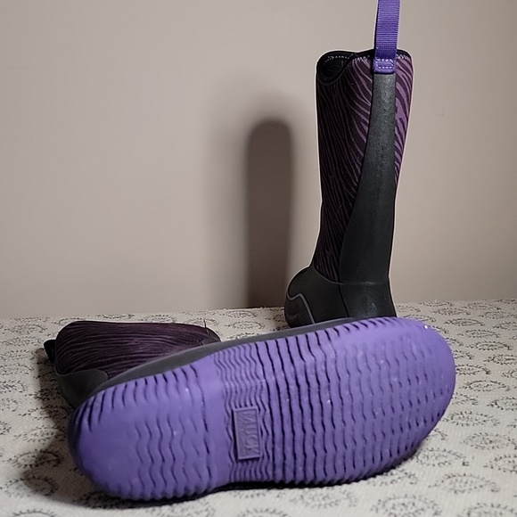 Girls Size 4 Muck Boots Purple Zebra ๐ Print - Picture 3 of 5